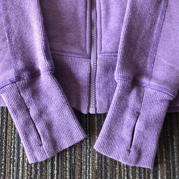 Lululemon Calm and Cozy - Picture 4 of 5